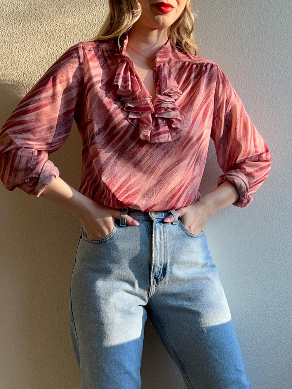 Vintage 1970s Pink Pattern Blouse With Ruffles (M/L)